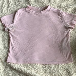 light pink Levi’s crop top :))